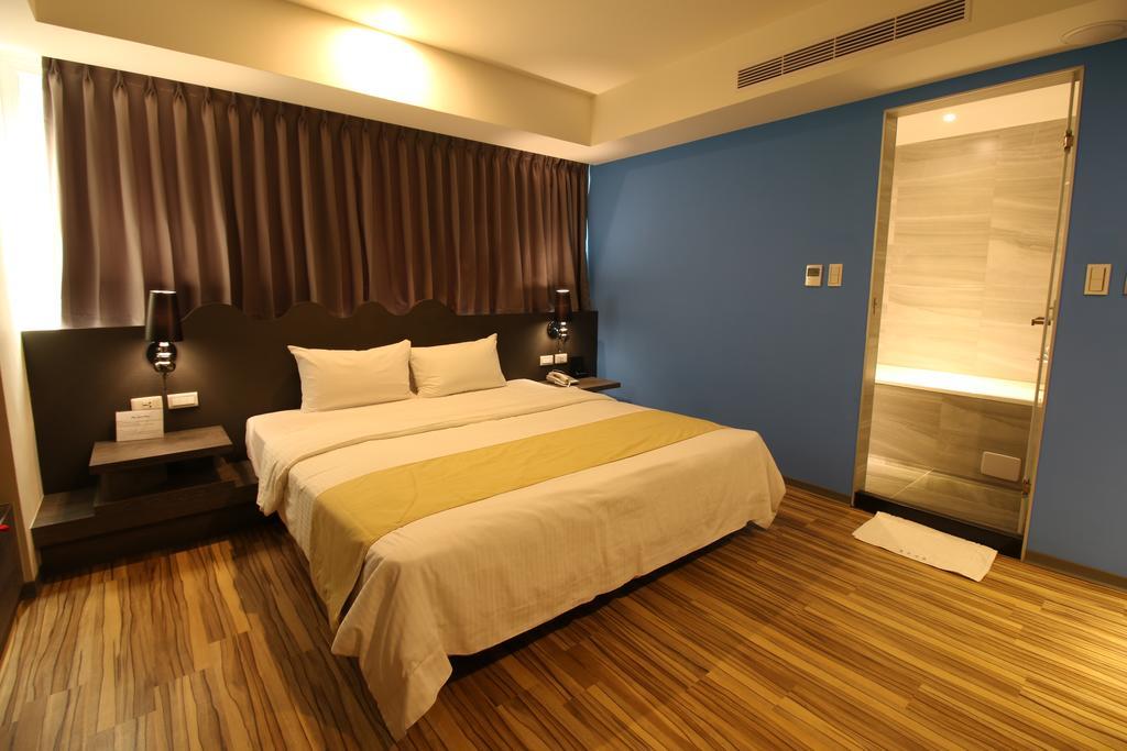 Blue Coast Hotel Гаосюн Экстерьер фото