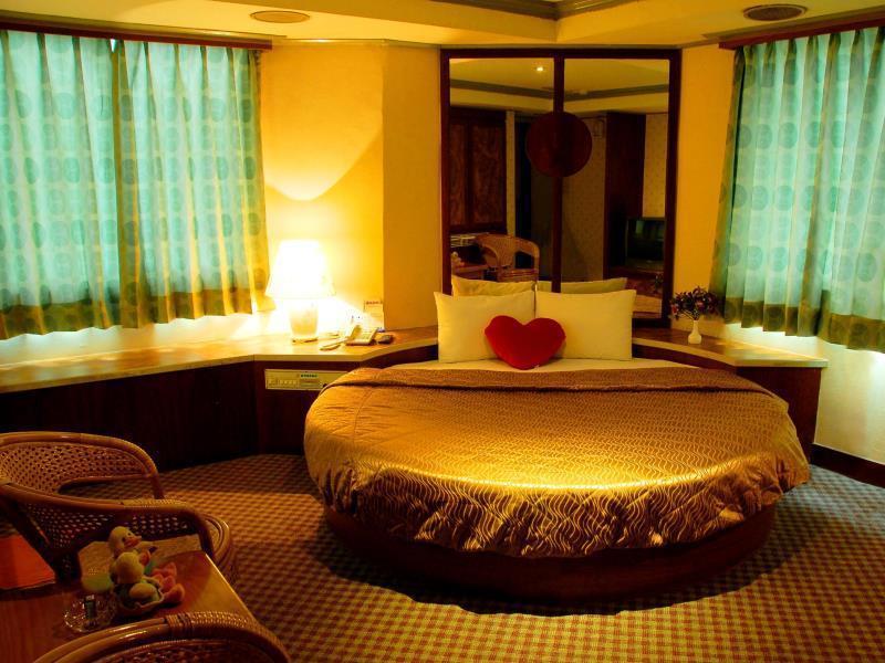 Blue Coast Hotel Гаосюн Экстерьер фото