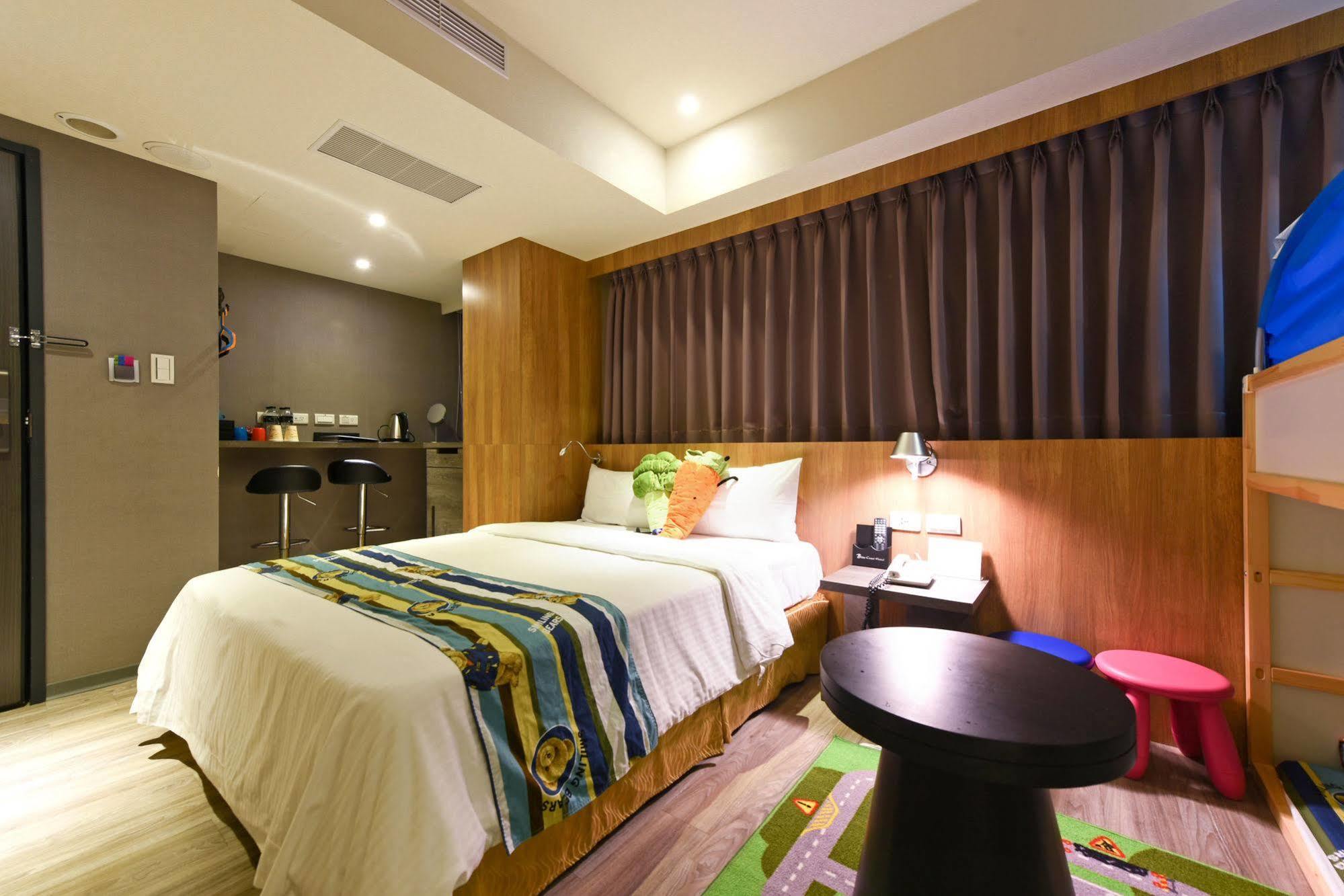Blue Coast Hotel Гаосюн Экстерьер фото