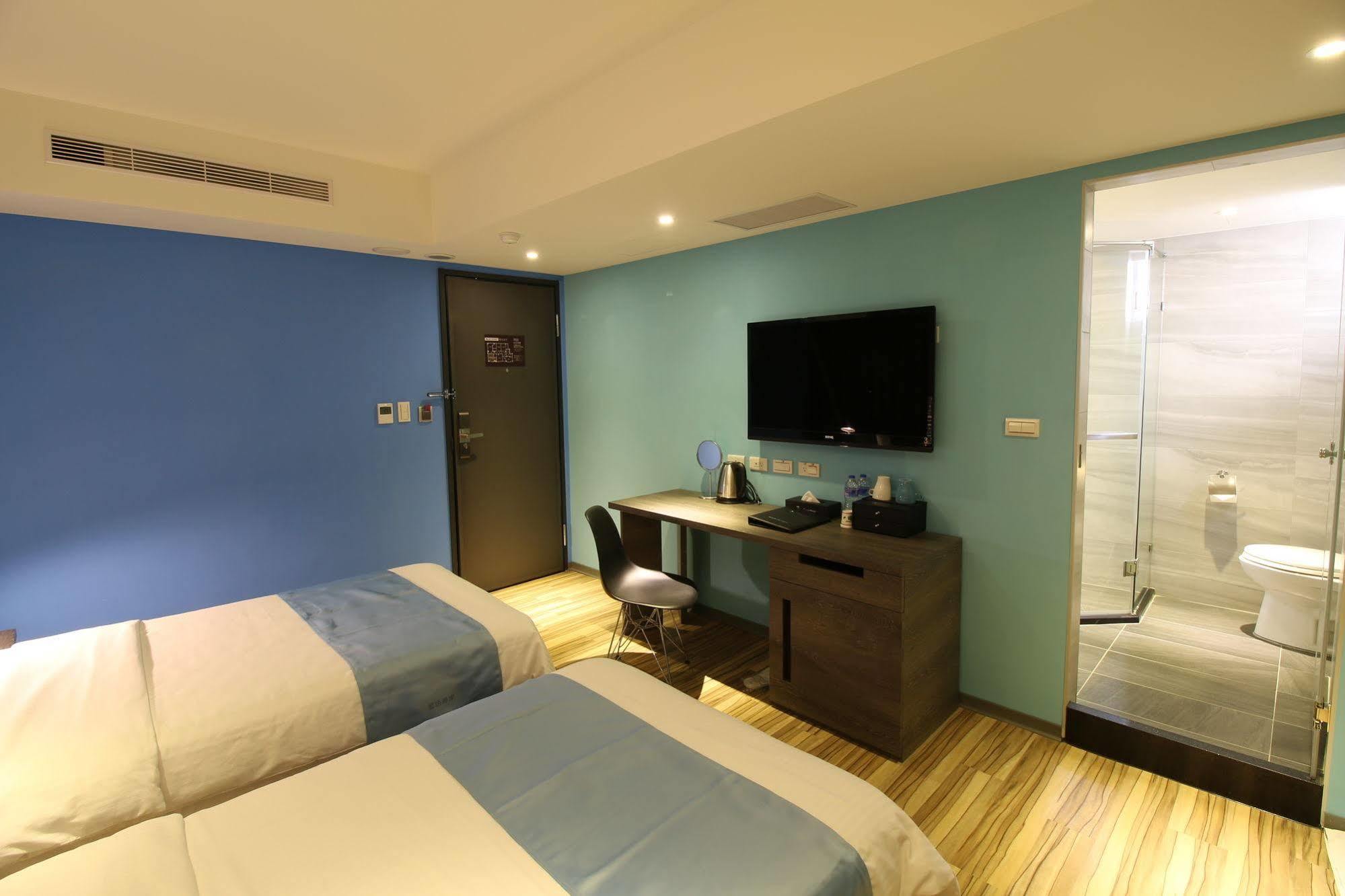 Blue Coast Hotel Гаосюн Экстерьер фото